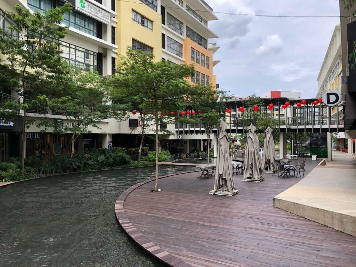 Setiawalk {Big Group}12Pax Wifi 2C'Park Ioi Sunway Subang Usj Apartment Puchong Exterior photo